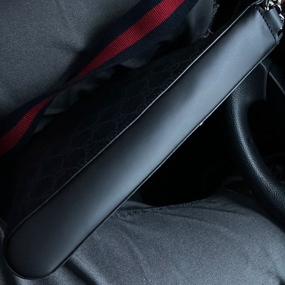 Gucci Messenger Bag - Picture 4 of 5